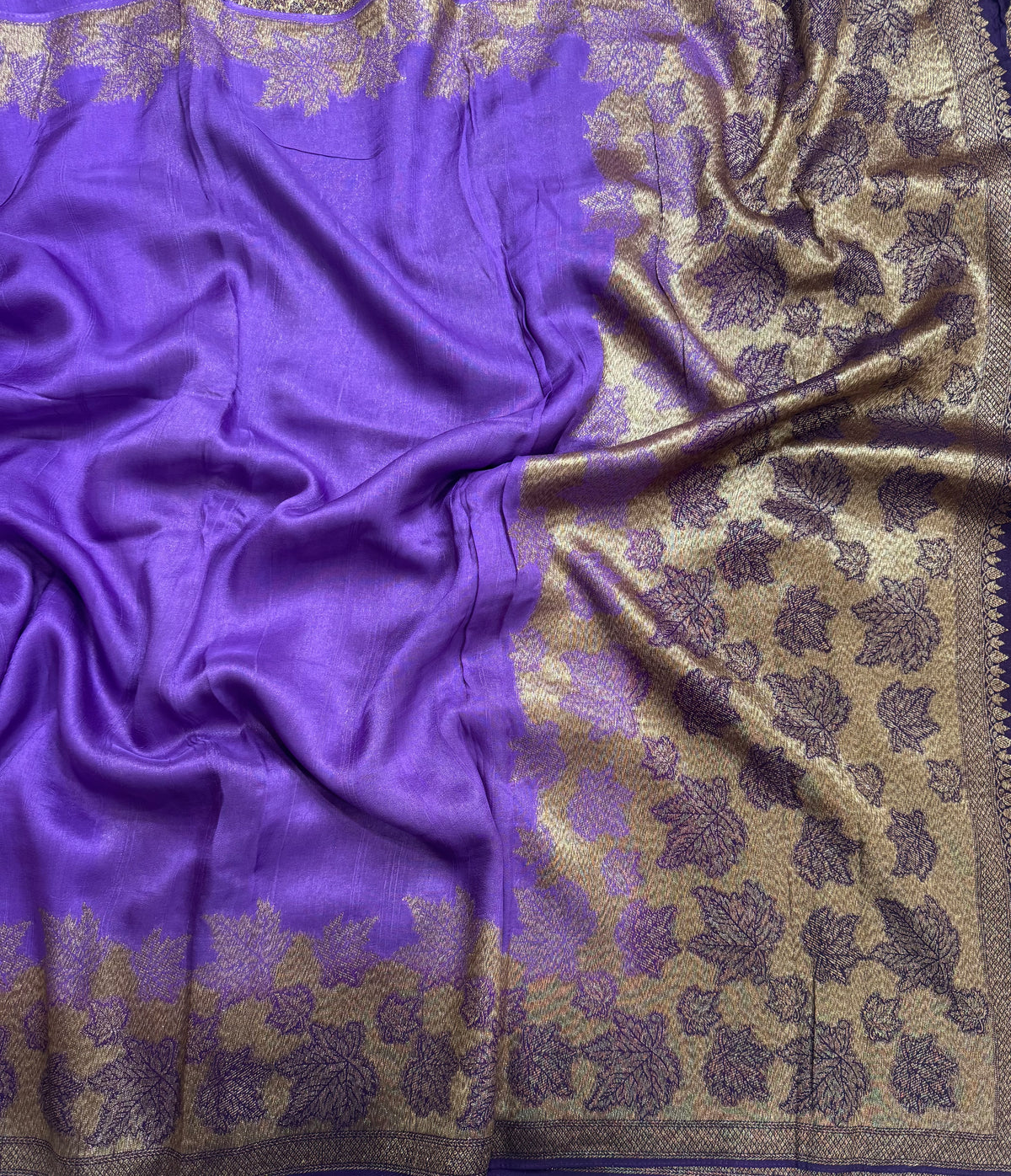 Purple brocade border tussar georgette 111