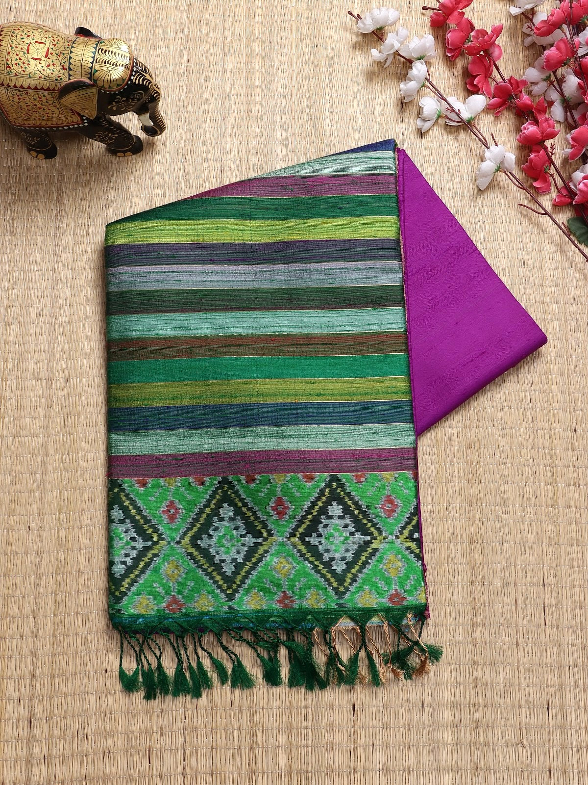 Magenta Pure Raw Silk Saree (Swara)