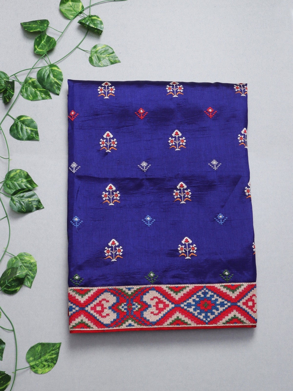 Navy Blue Pure Silk Saree (Swara)