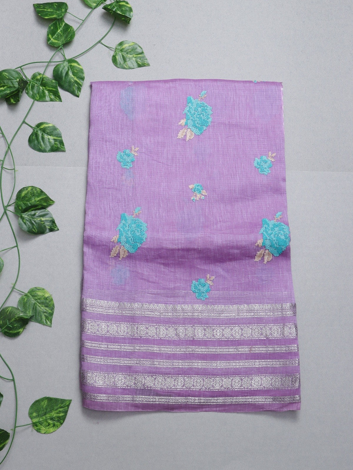 Lilac Pure Linen Saree (Swara)