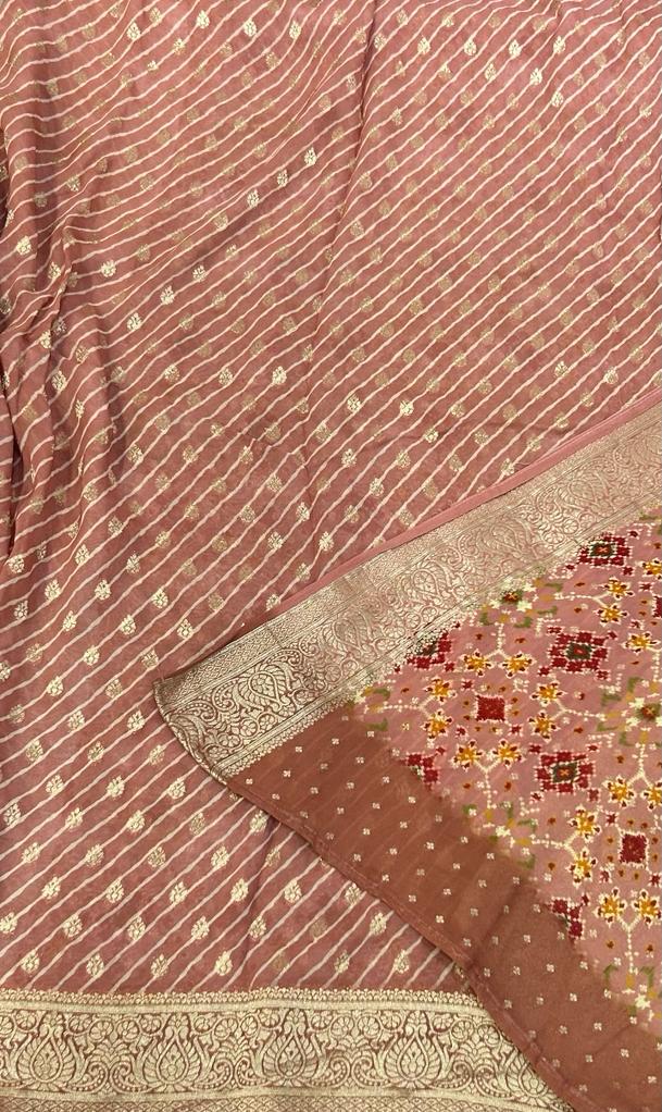 Peach lehariya contrast georgete saree