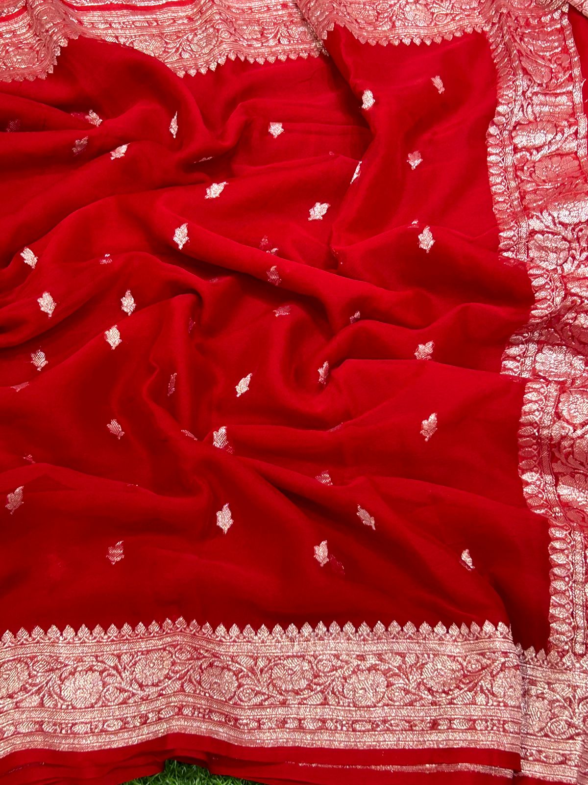 Red benaras pure chiffon