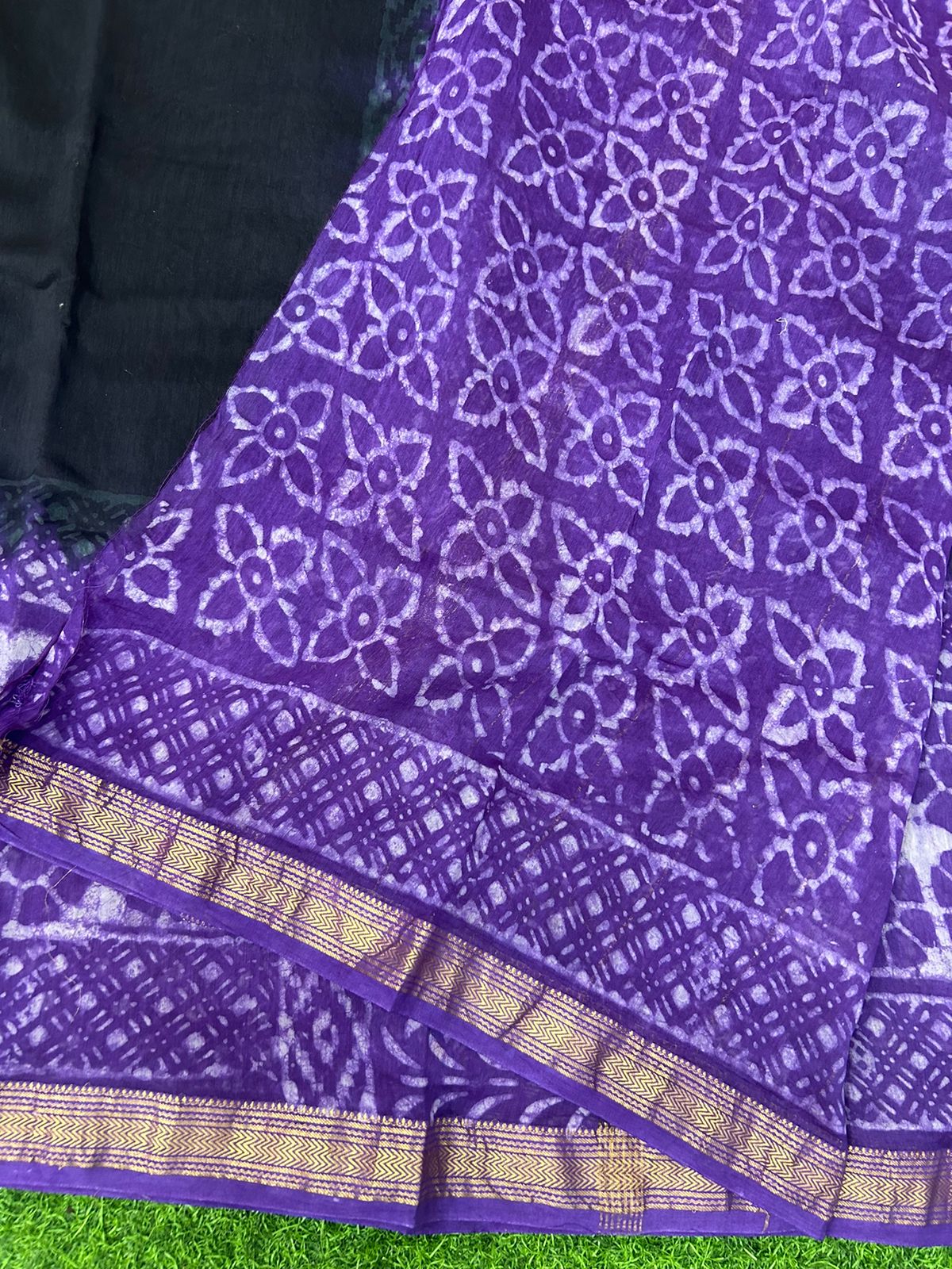 Black n lavender pure maheshwari silk cotton saree