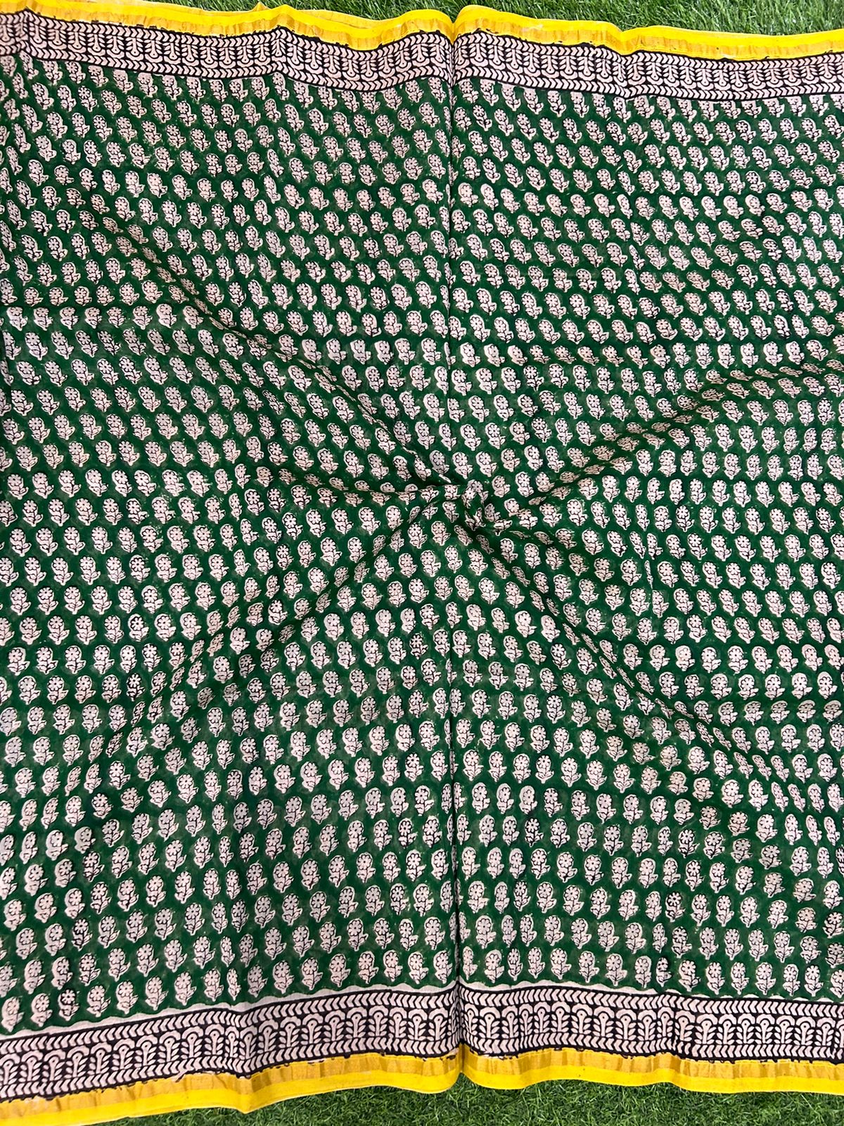 Green pure maheshwari silk cotton saree