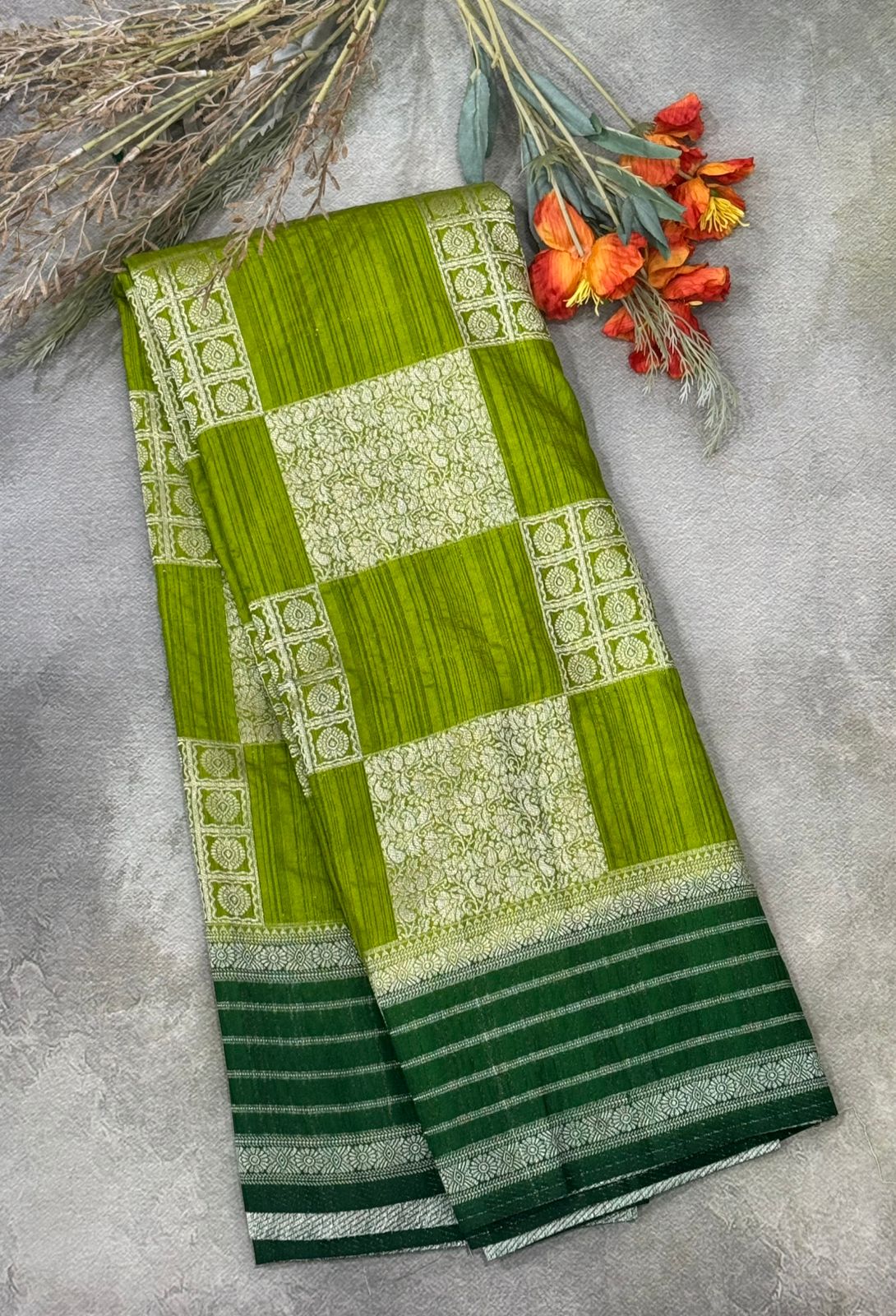 Mehandi green Bottle green boarder soft crepe saree