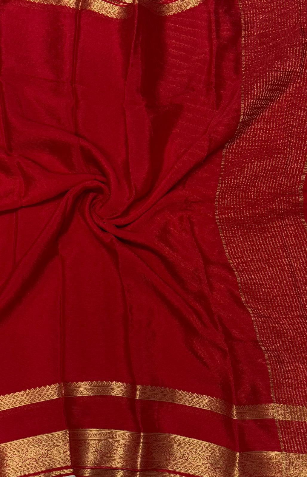 Red plain bentex border chinon silk saree