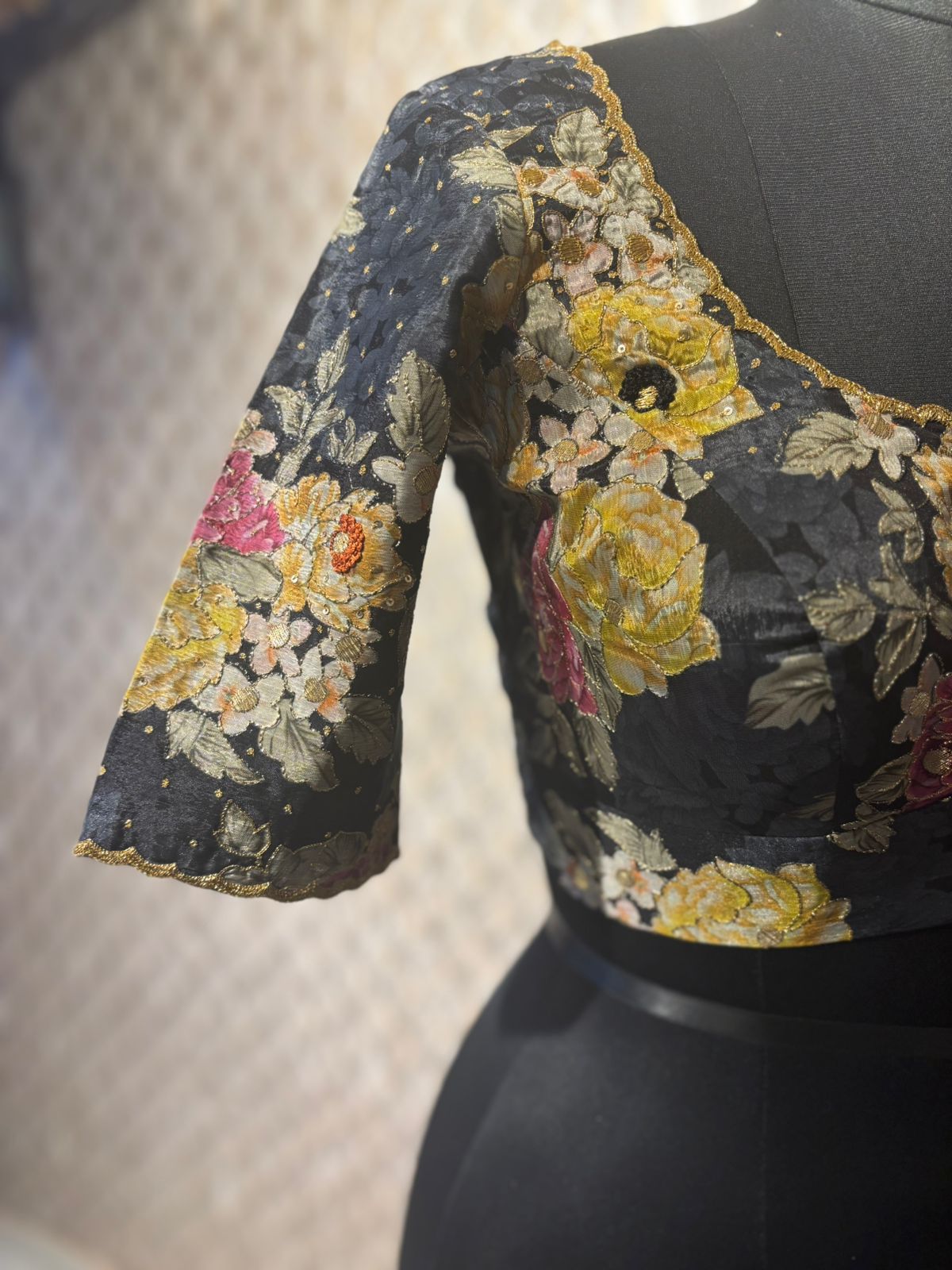 Black pure tissue hand work blouse 01