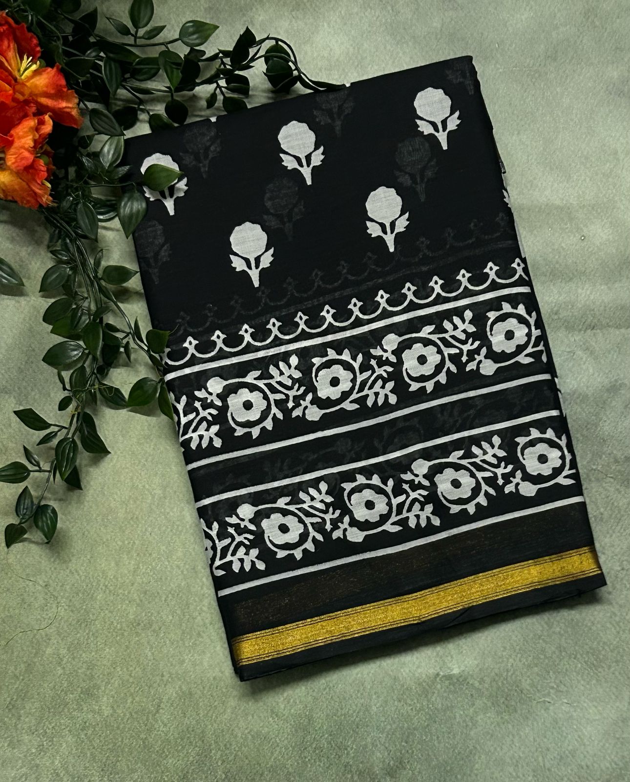 Black n white cotton slub saree