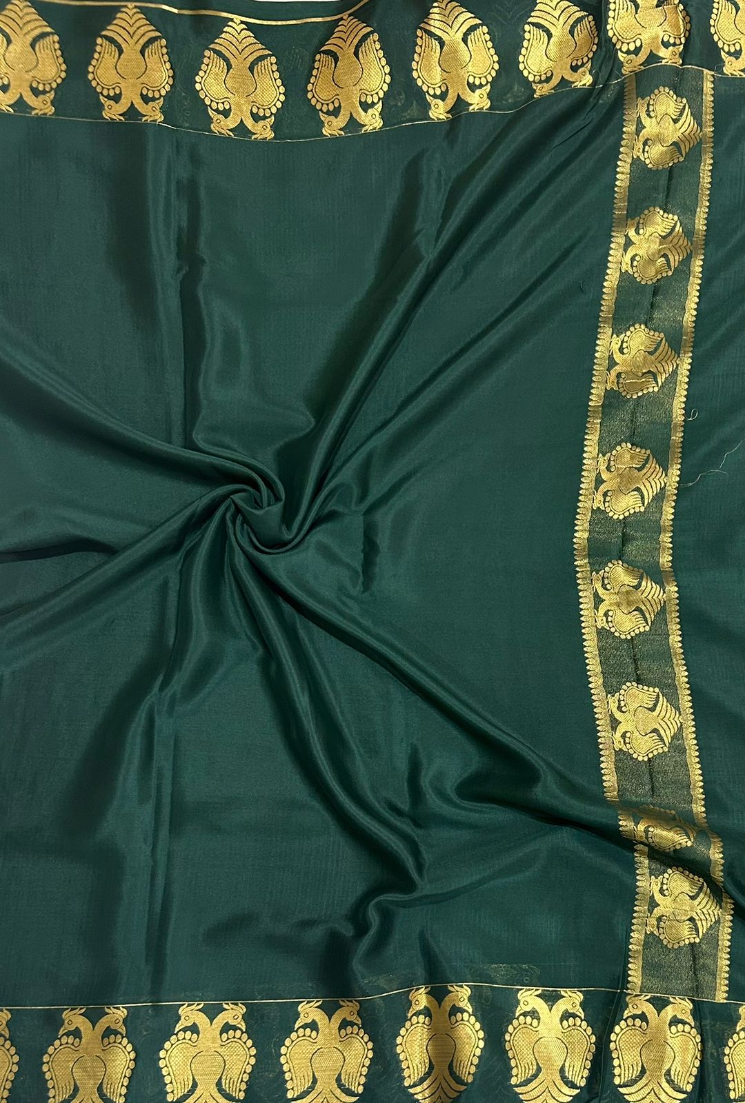 Bottle green gandaberunda border-07 pure mysore crepe silk saree