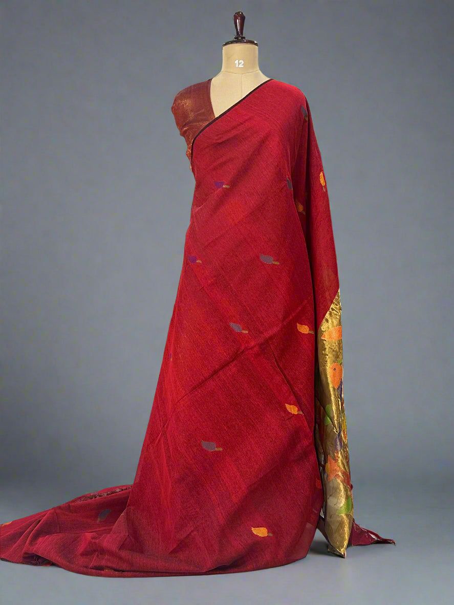 Red Handloom Pure Linen Jamdani Saree – Lightweight & Graceful
