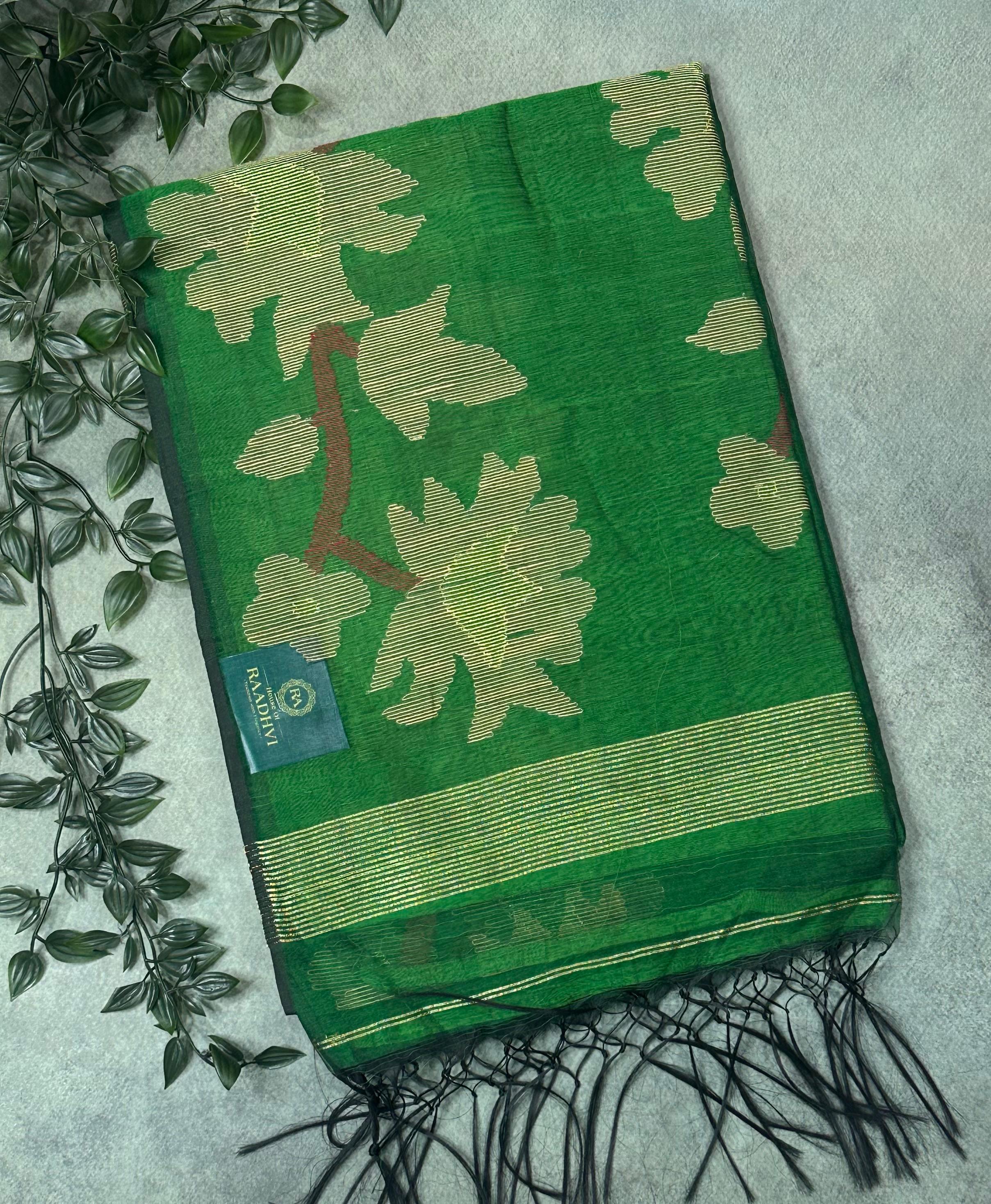 Green pure Jamdani linen organza-09 Saree – Handwoven Traditional Masterpiece with Intricate Motifs and Luxurious Drape