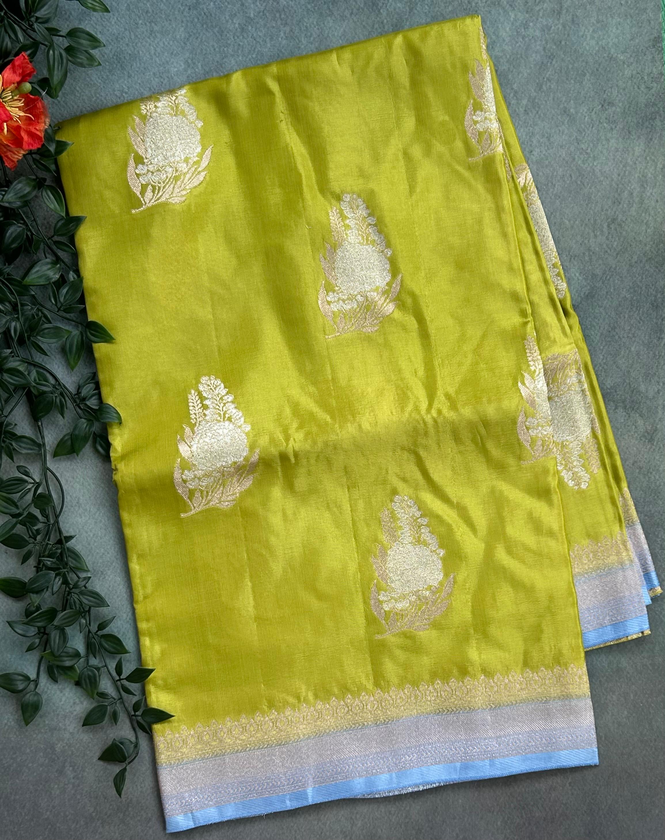Green small Butta Saree with big Border – Designer Ethnic Wear,dola silk-10