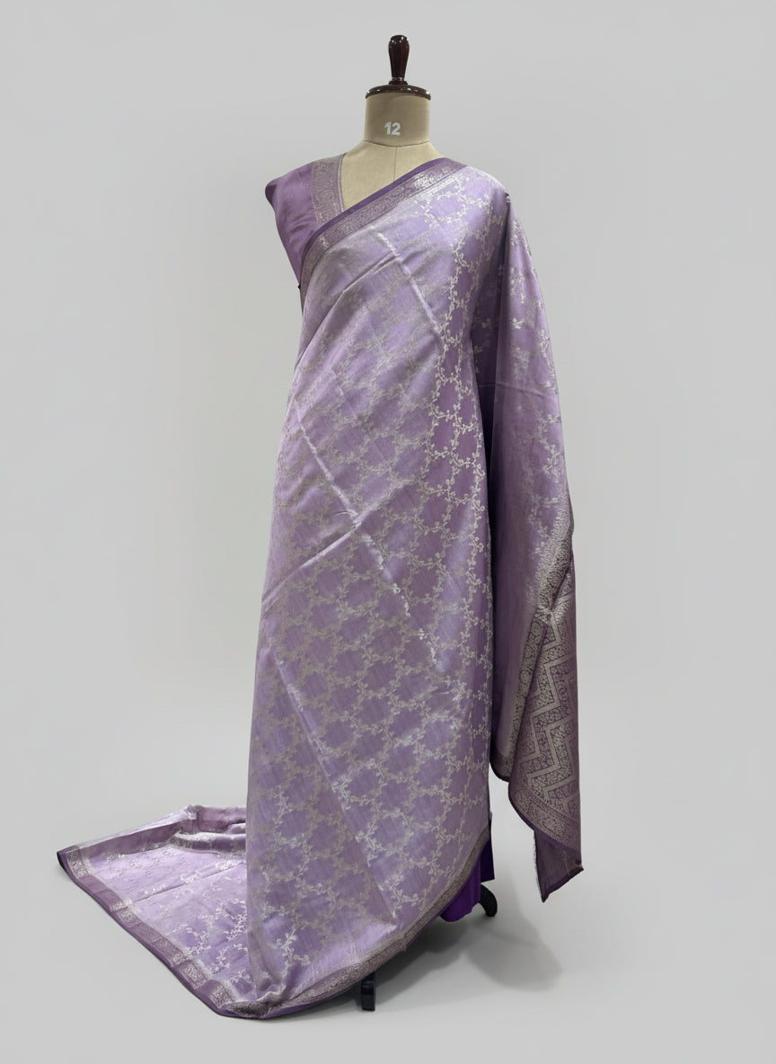 Lilac Elegant Pure Chiniya banarasi  Silk Saree-11