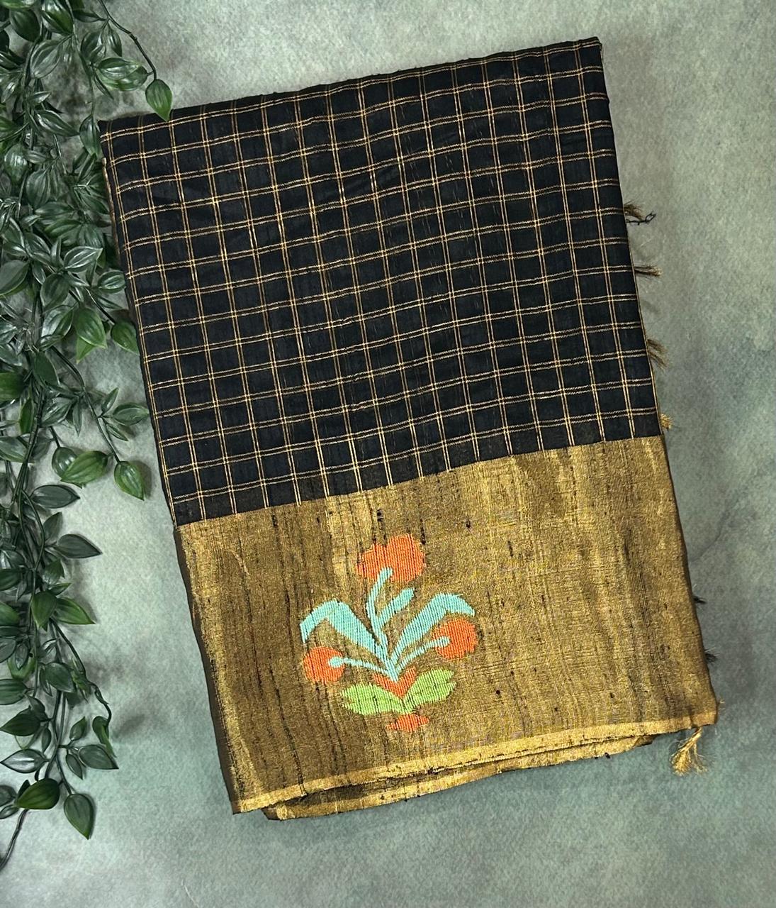 Black checks Elegant Handwoven Matka Silk 102 Saree