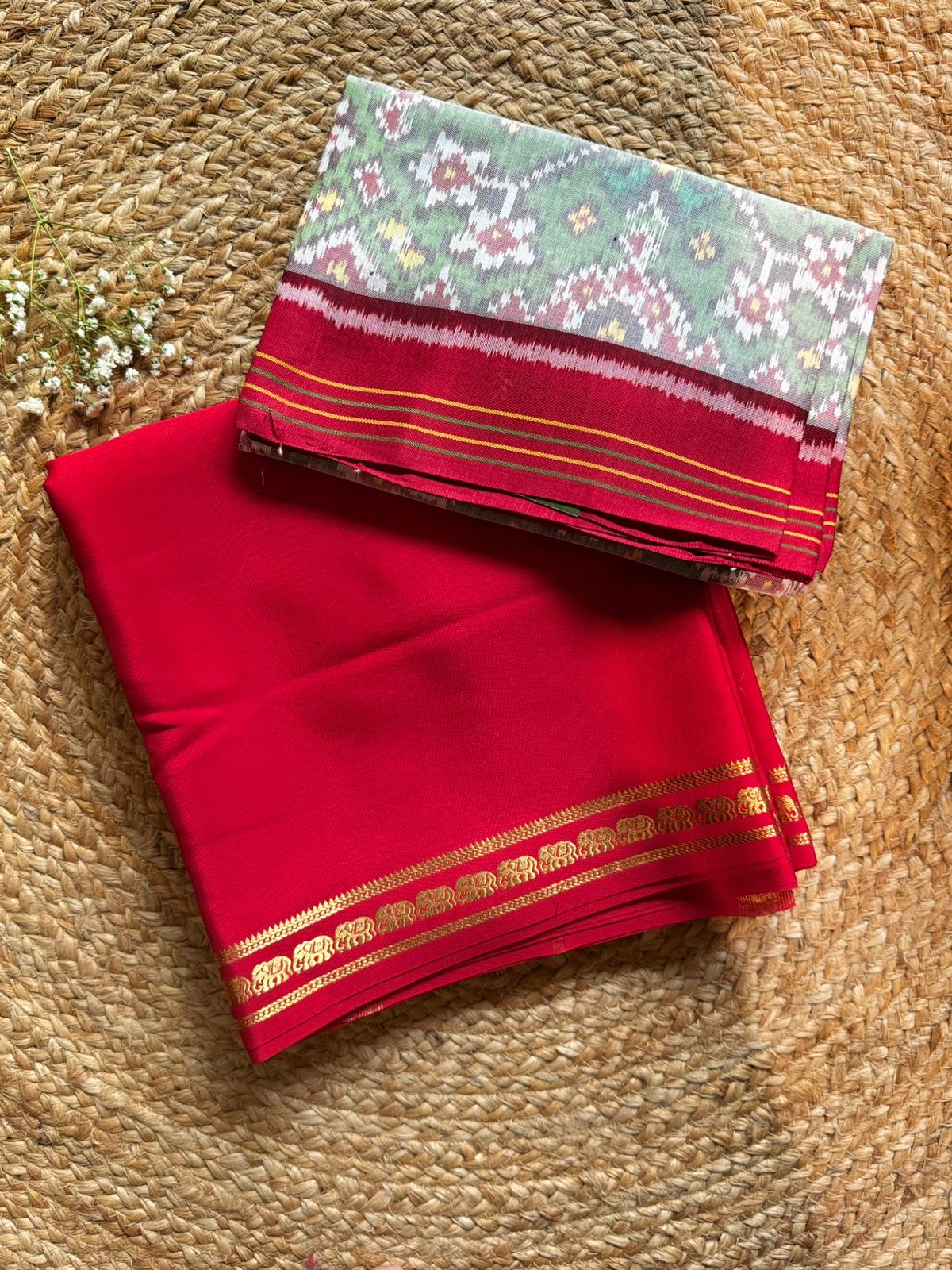 Red small border pure zari mysore saree 104 silk with pure patola blouse piece