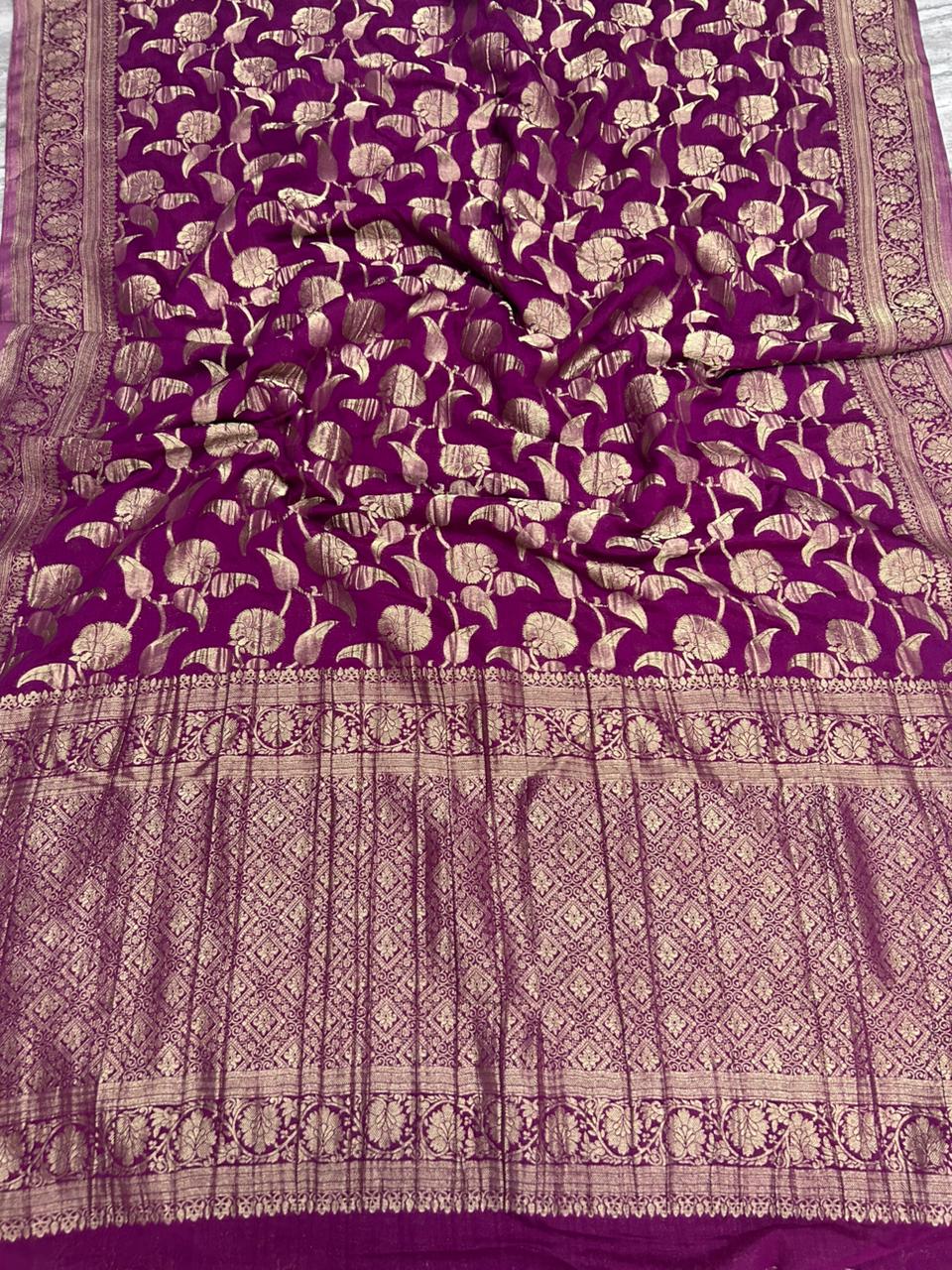 Megenta semi georgette 106 saree