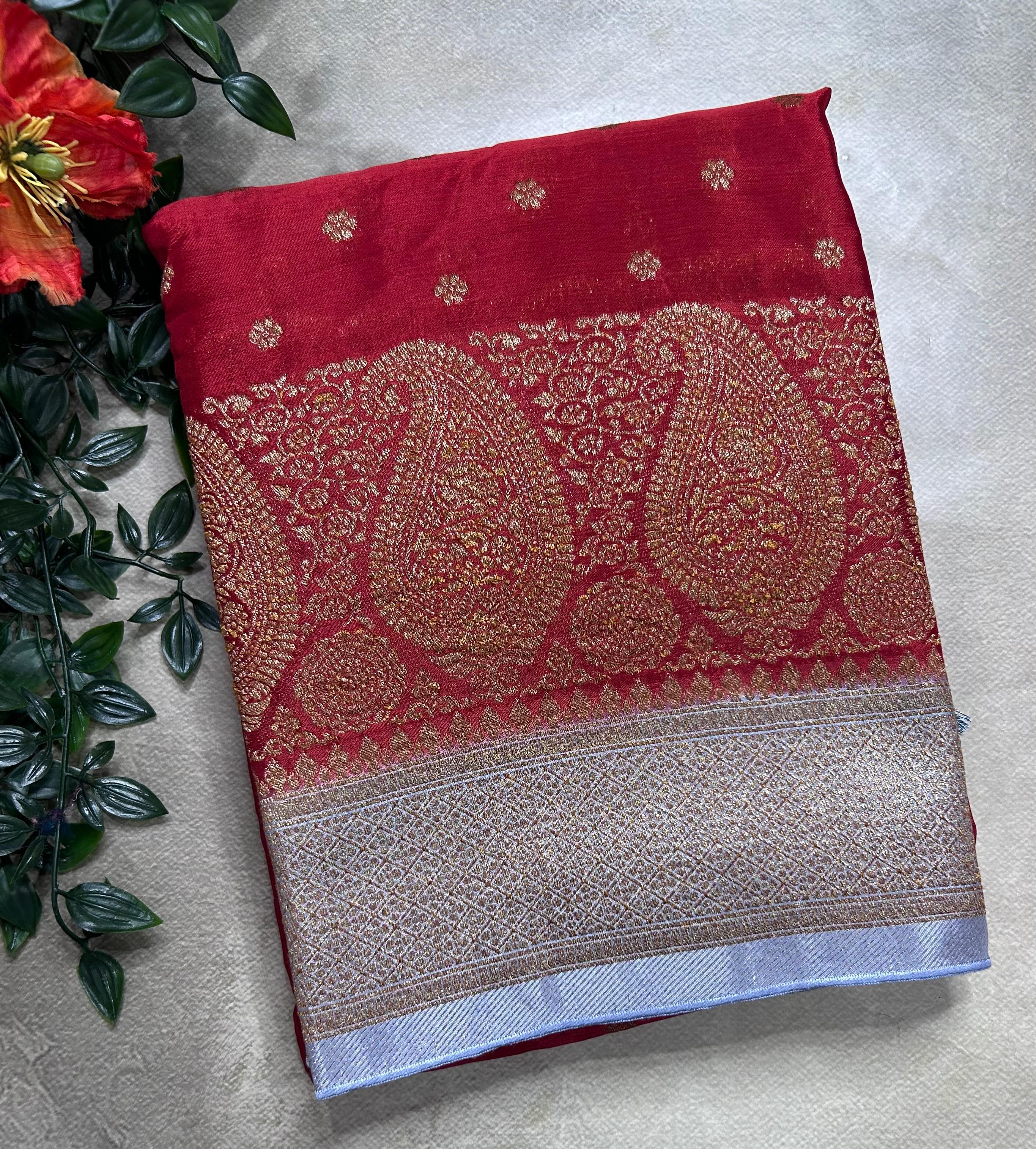Red contrast small butta chinnon 106 saree