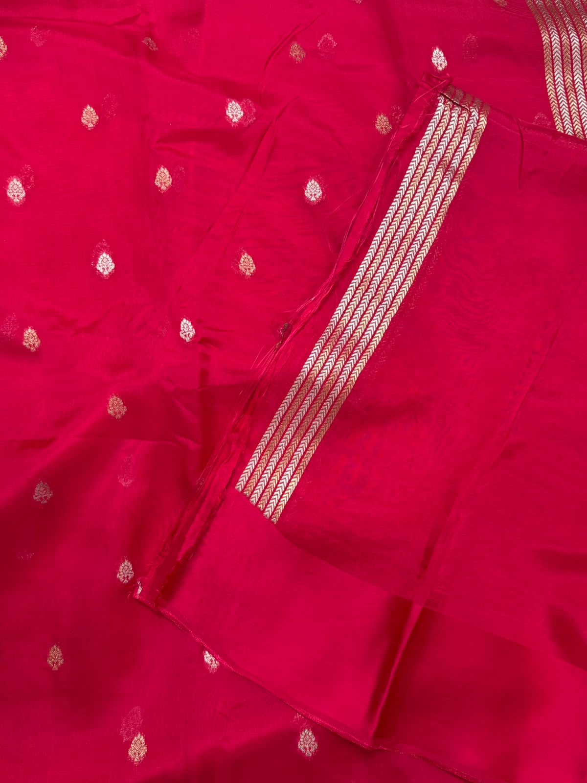 Red Small Butta Tussar Georgette 106 Saree