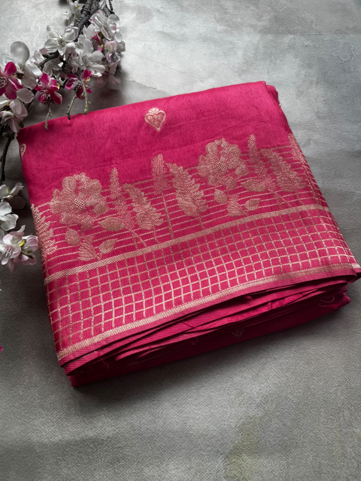 Pink crepe silk saree