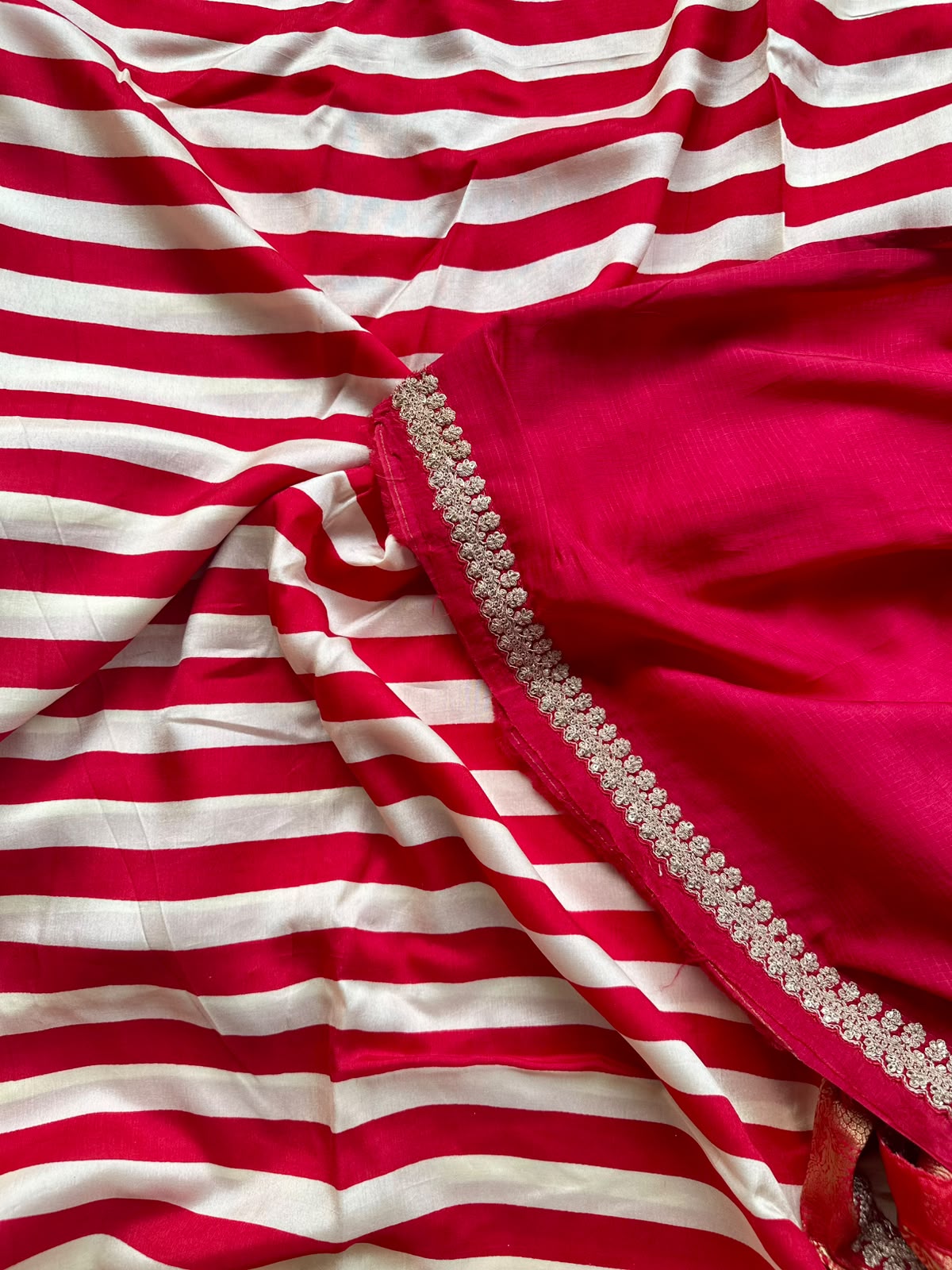 crepe scallop border saree