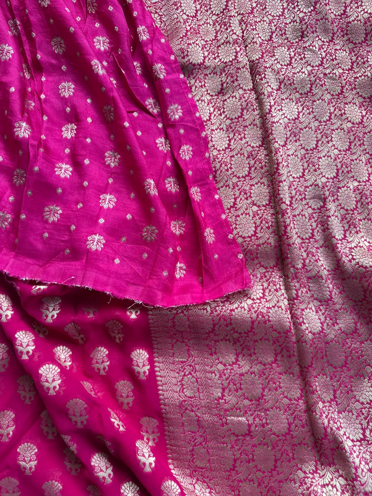 crepe scallop border saree