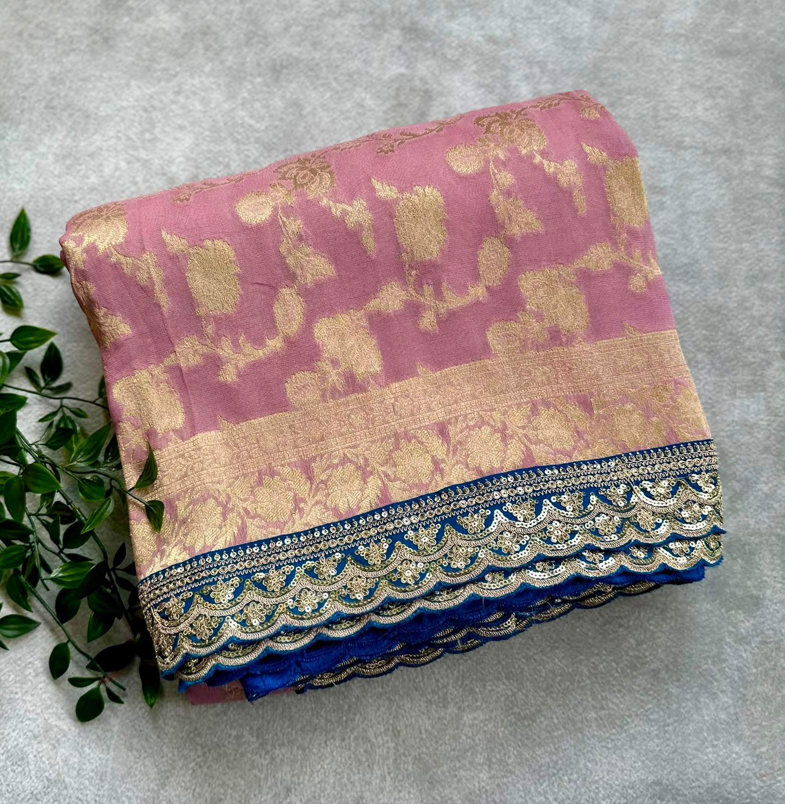 crepe scallop border saree
