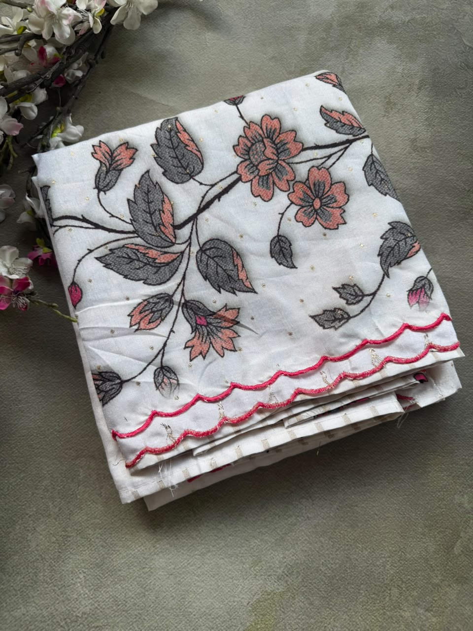 crepe white scallop border saree