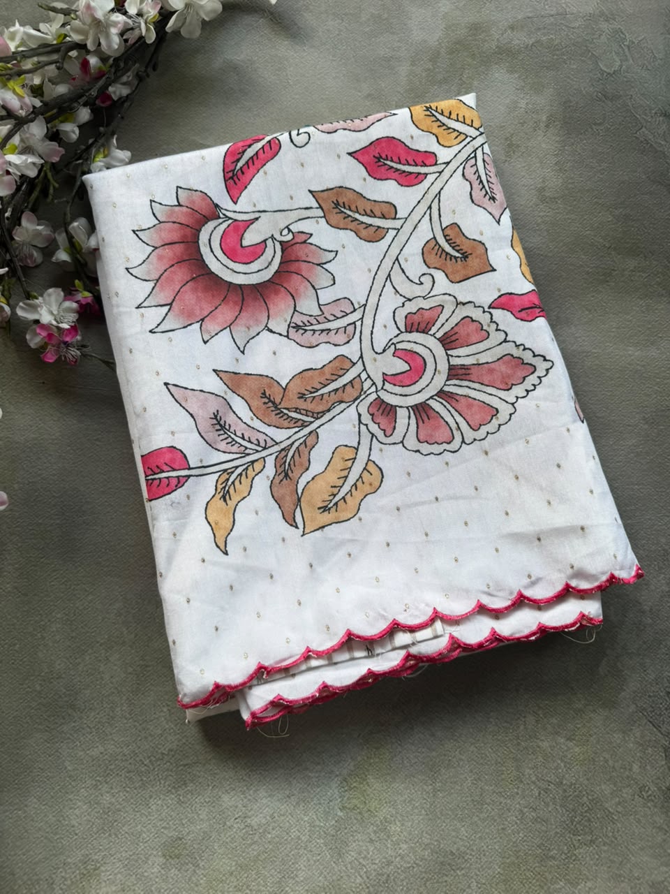 crepe white scallop border saree