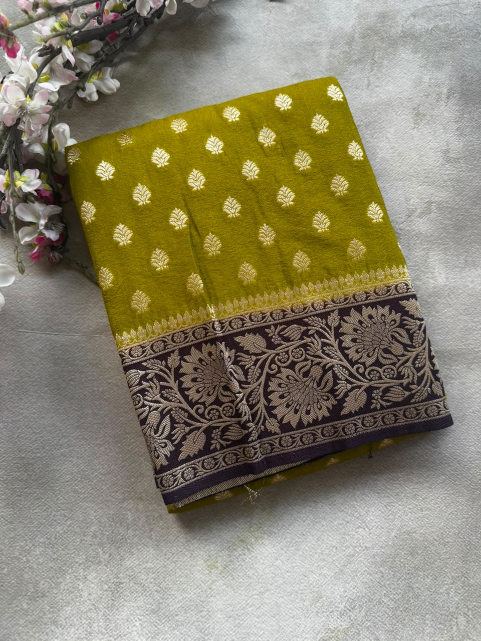 semi soft silk mehandi green saree