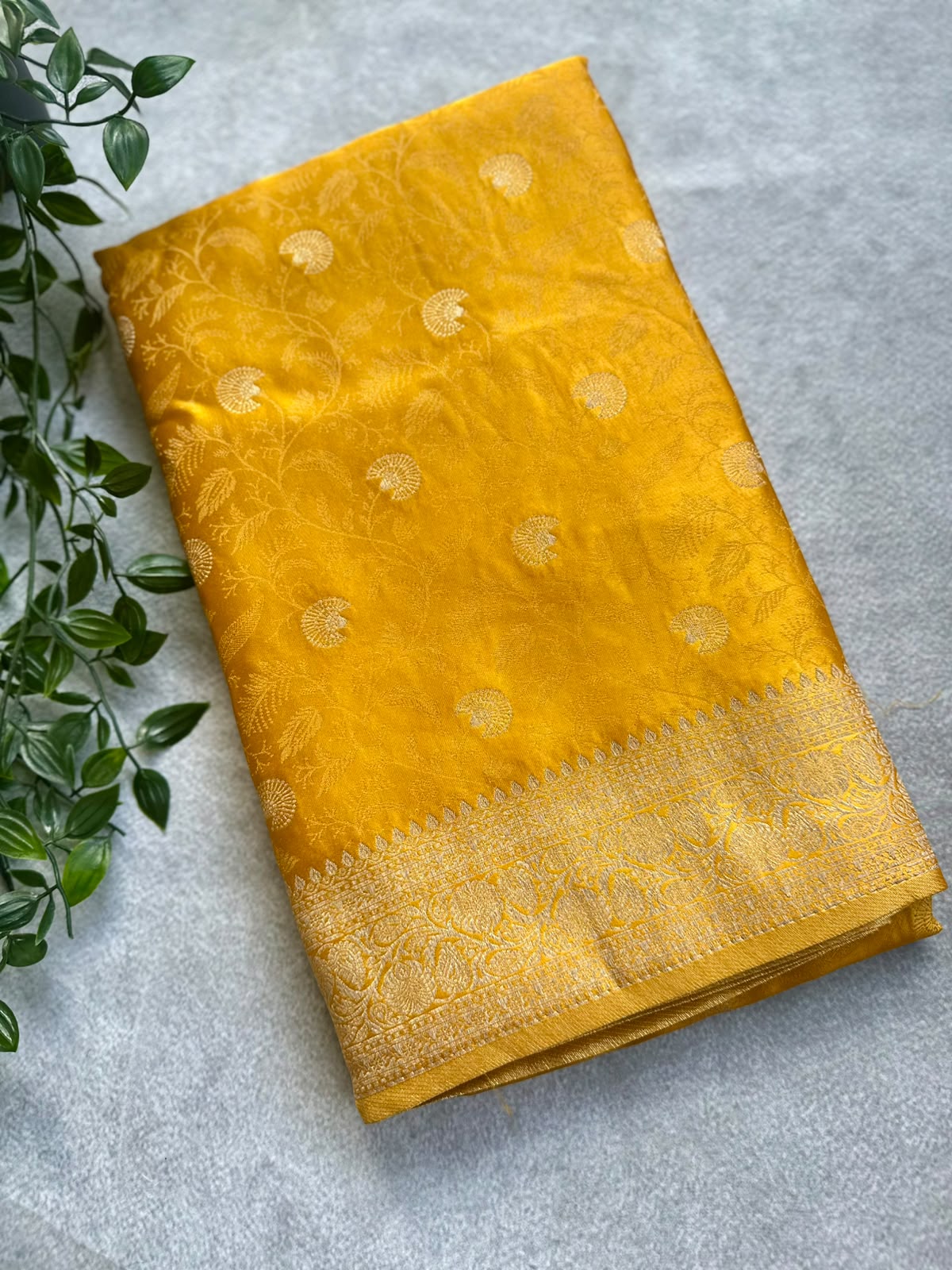 semi crepe yellow saree
