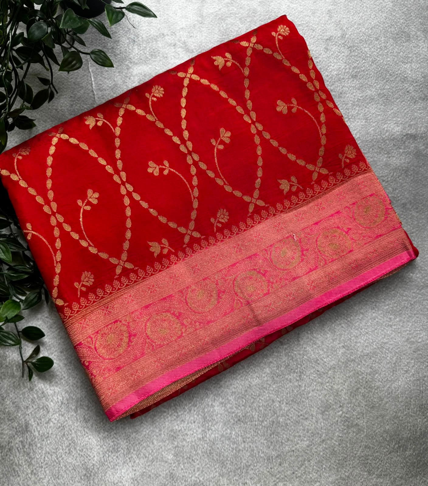 Red n pink crepe saree