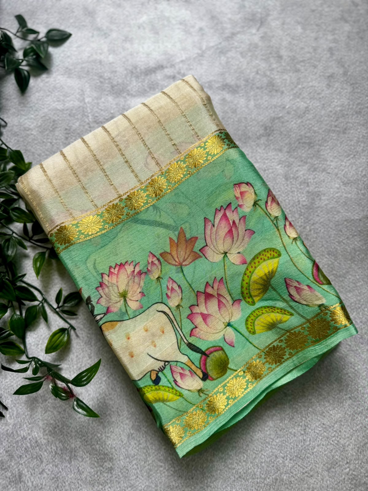 Cream pure wrinkle crepe digital print border saree