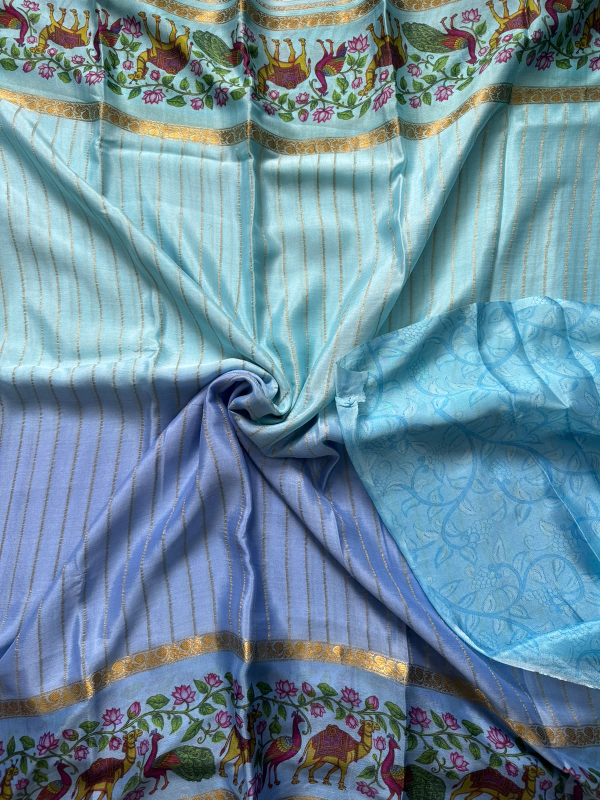 Blue pure wrinkle crepe digital print border saree