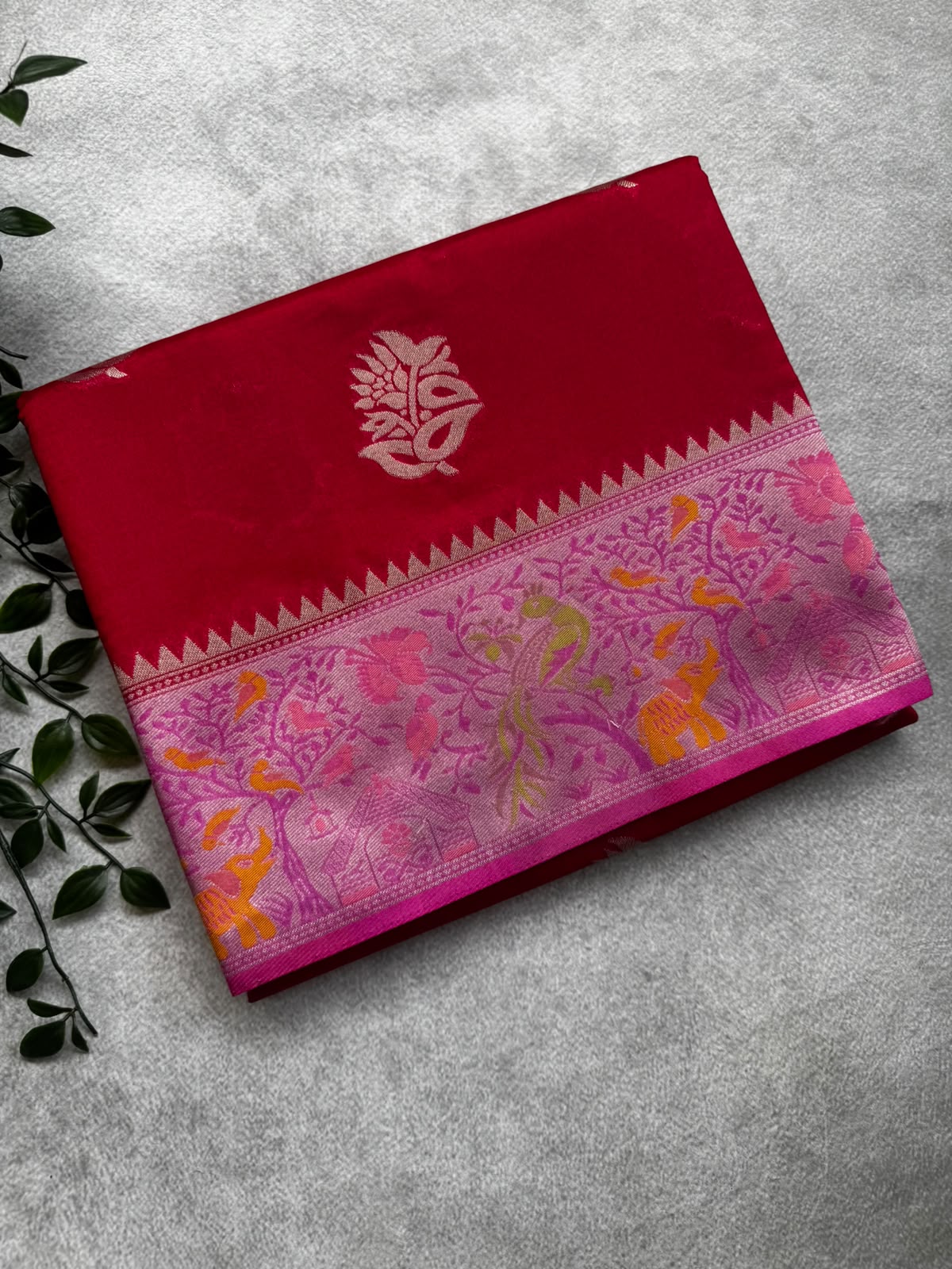Pink semi crepe saree