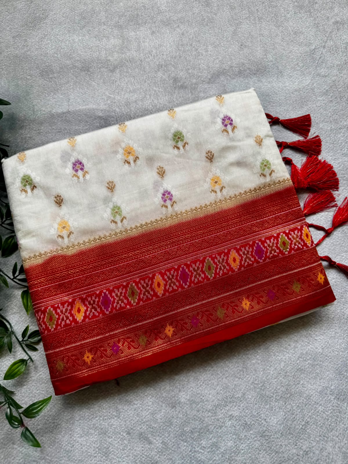 Ikkat pochampally saree
