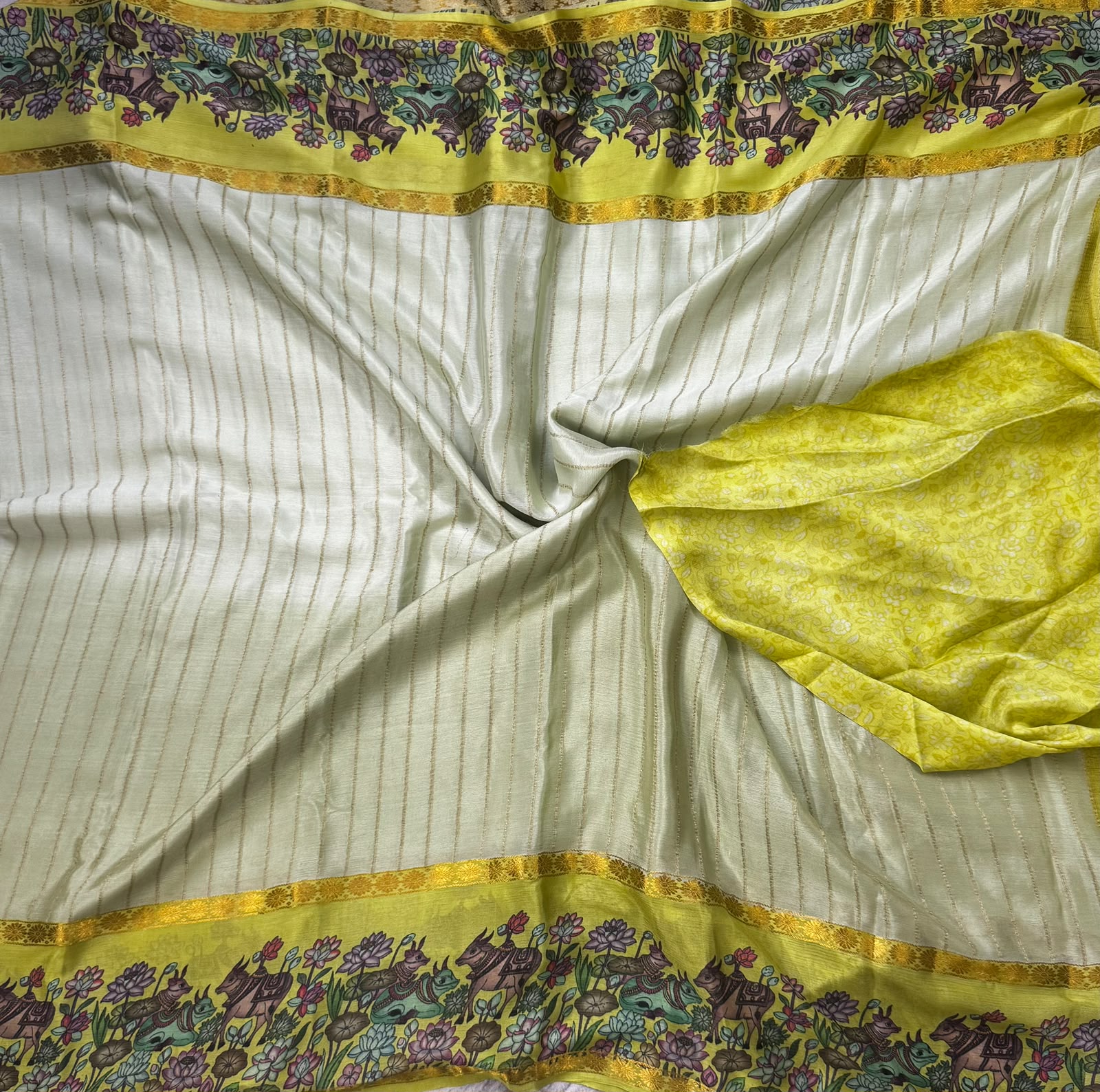 Pastel green wrinkle crepe digital print border saree