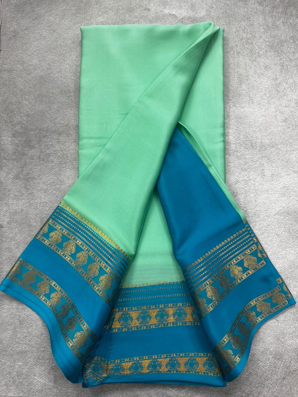 Green gandaberunda border pure mysore silk saree GB107