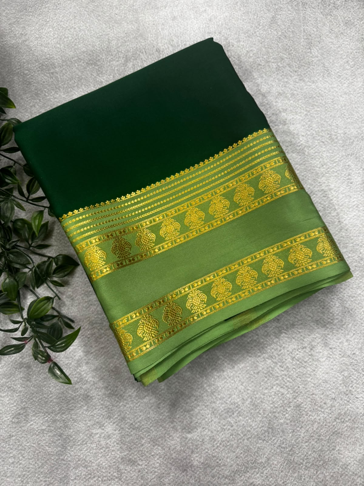 Bottle green gandaberunda border pure mysore silk saree GB107