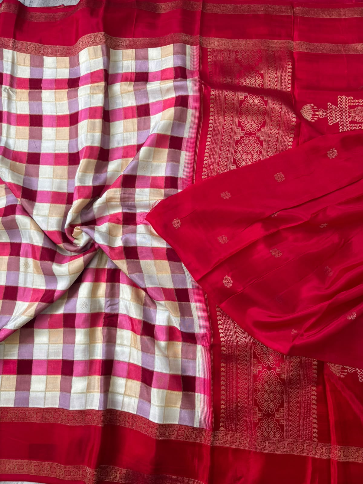 Pink checks crepe 107 saree