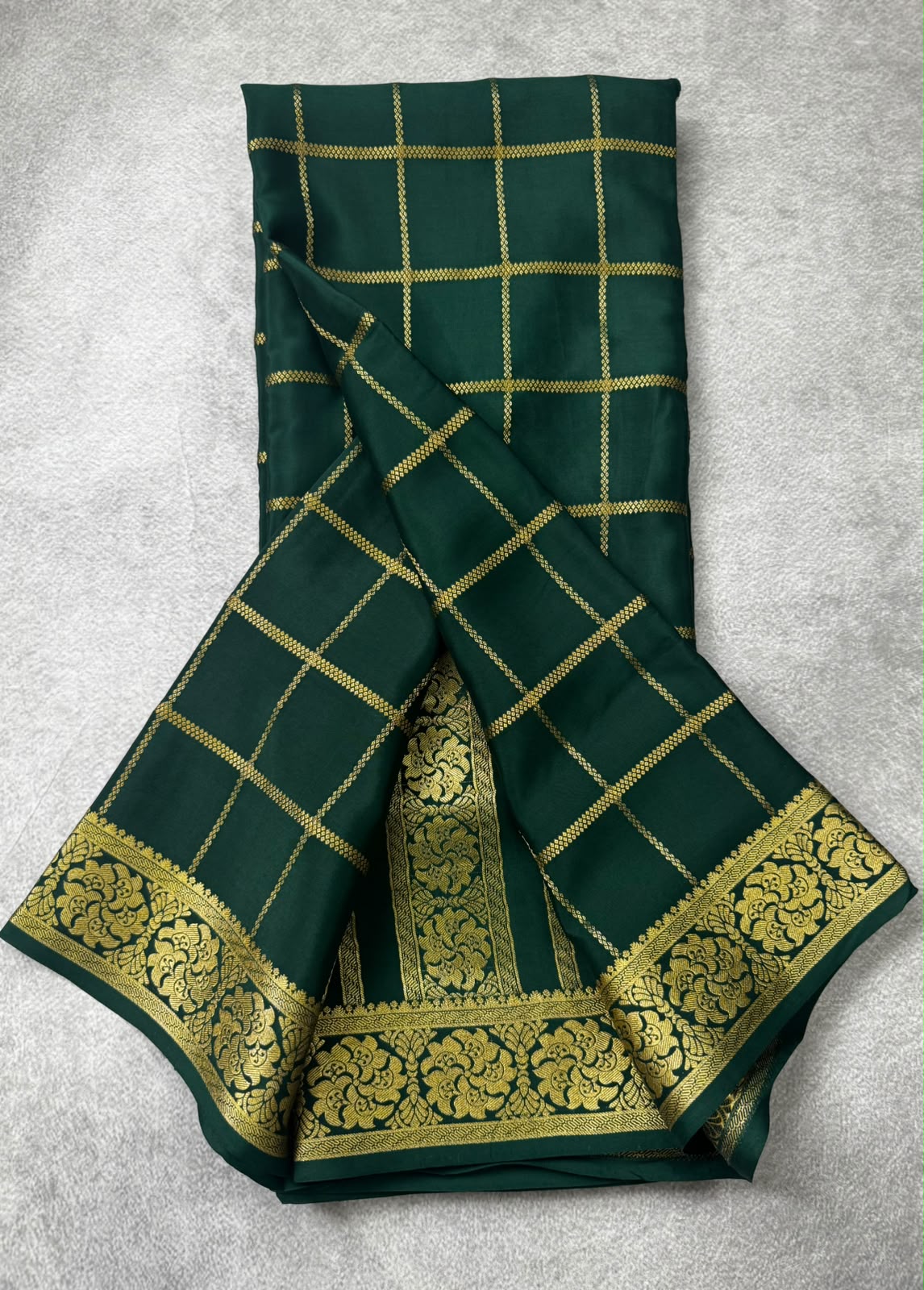 Bottle green checks pure mysore crepe silk saree MS107