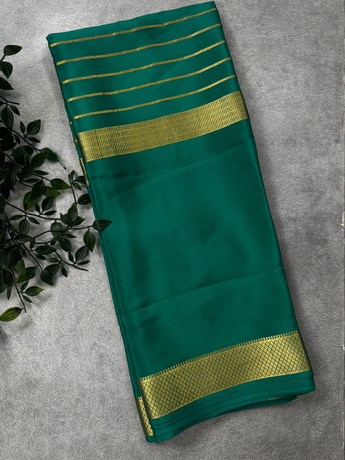 Green pure mysore crepe silk saree MS107