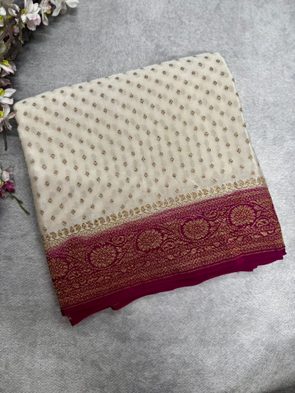 White Small Butta Pure Benarasi Crepe 107 Saree