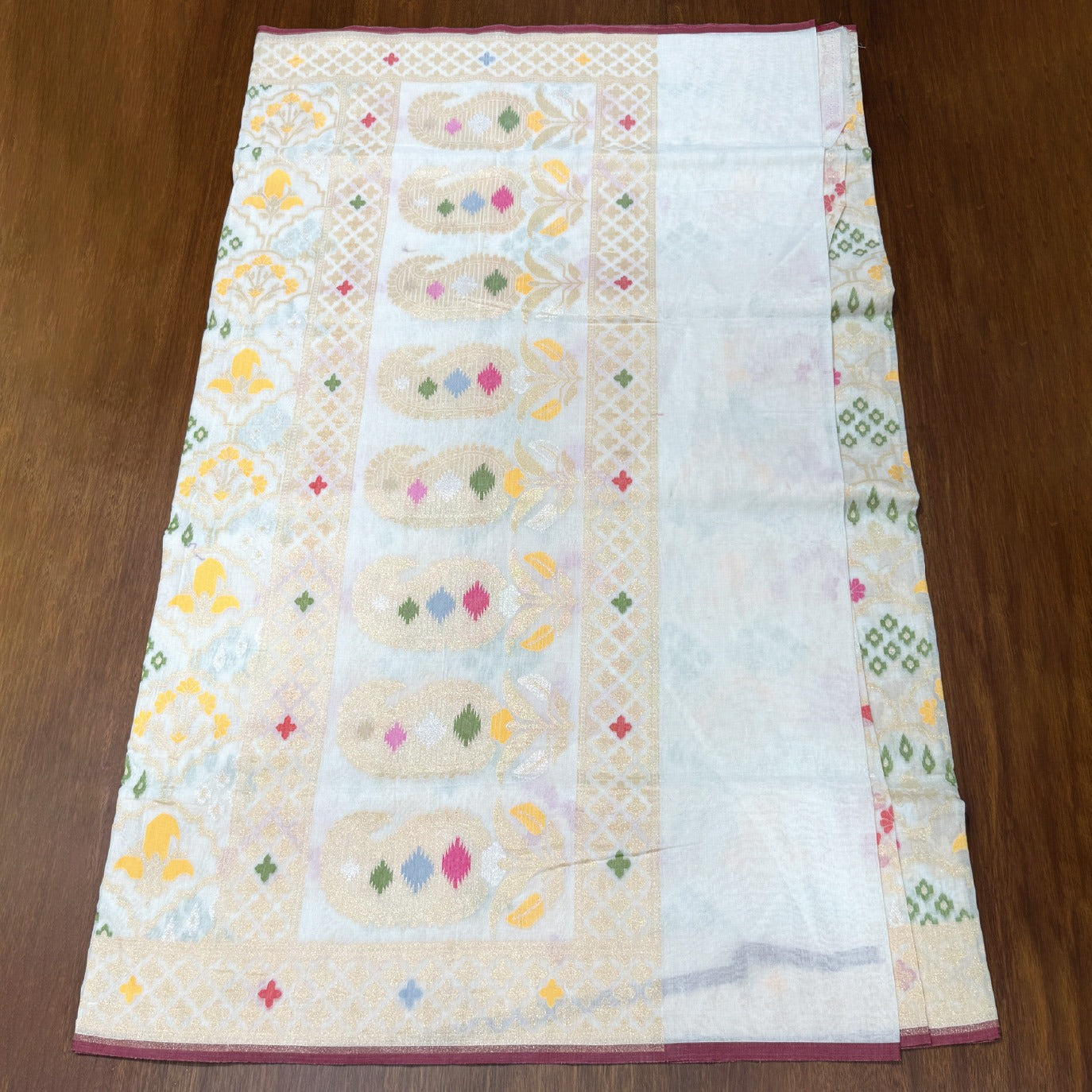 Cream Handloom Jamdani Pure Banarasi Cotton Saree (Swara)