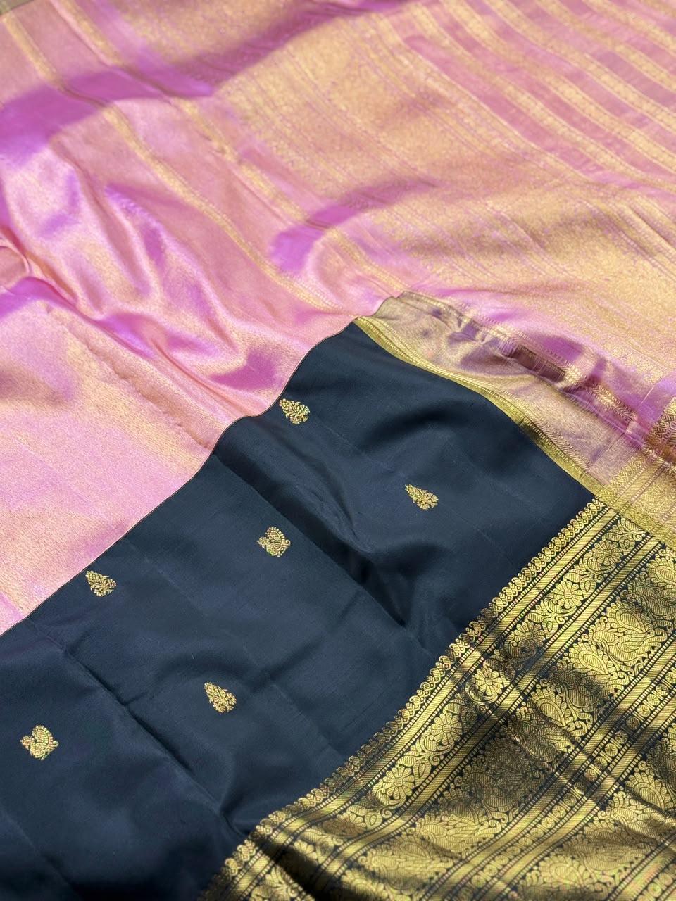 Black Pure Kachi Silk Saree 4G (Swara)