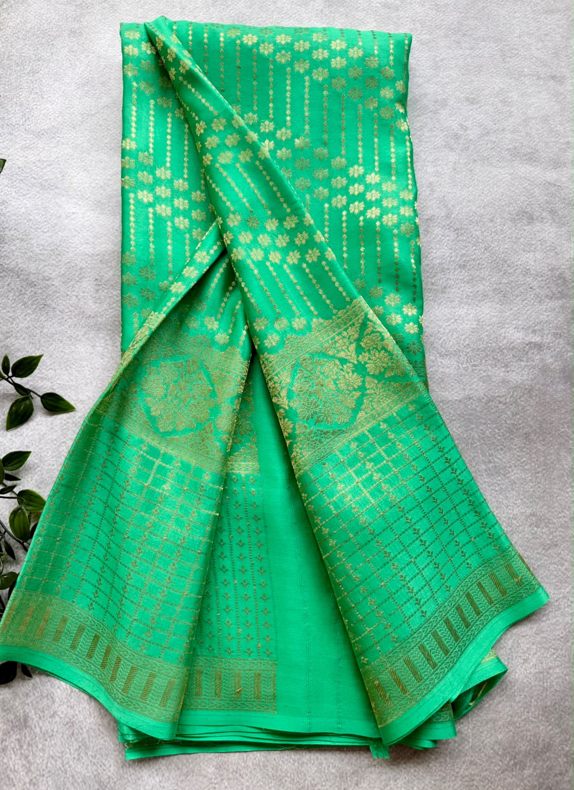 Distemper Brocade Pure Mysore Crepe Silk Saree 107