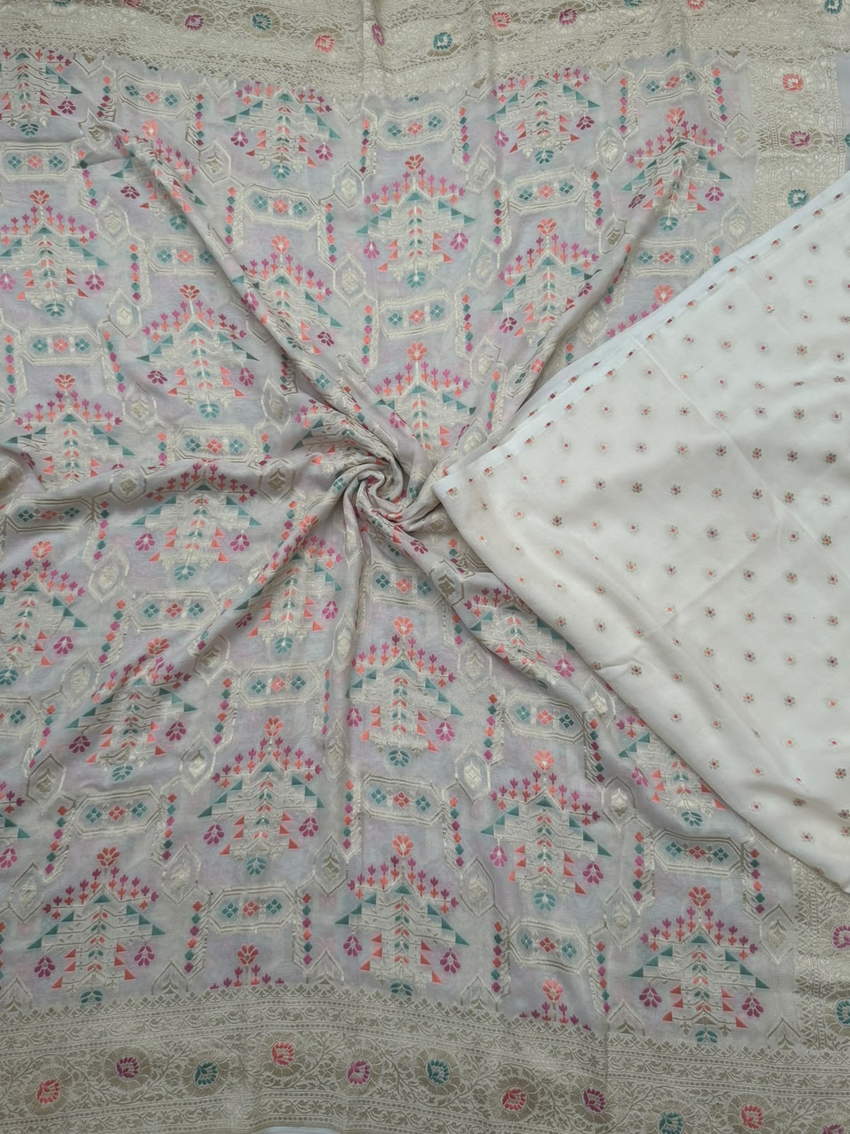Cream Pure Georgette Dress Material (Swara)