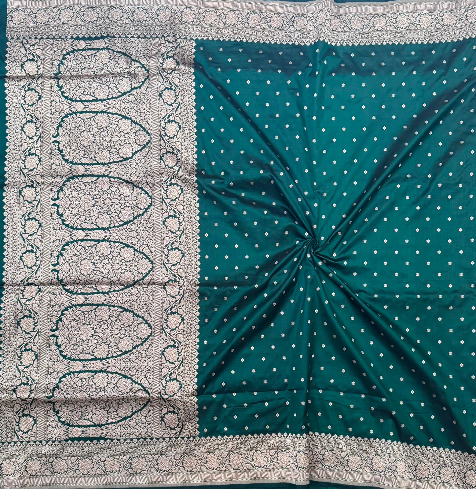 Green Pure Kathan Banarasi Silk Saree (Swara)