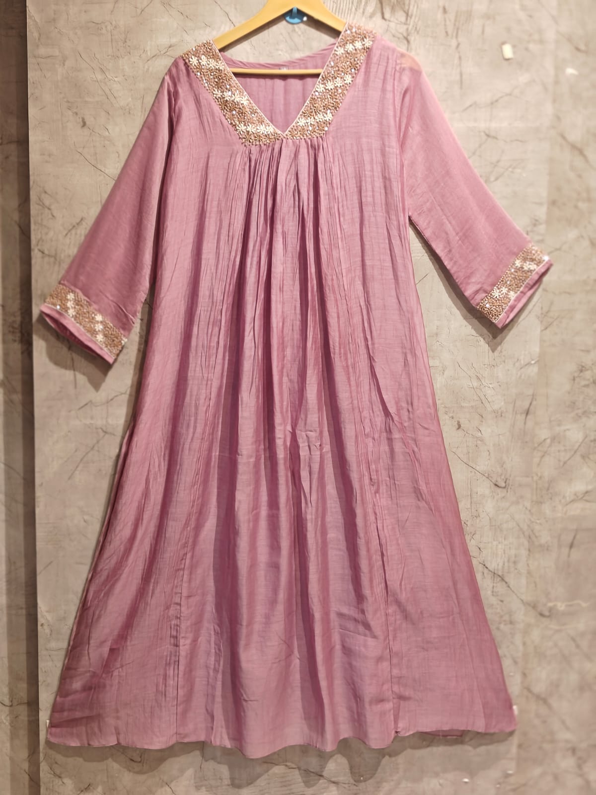 Lavender Mul Chanderi Hand Embroidery Airline Kurtha 324