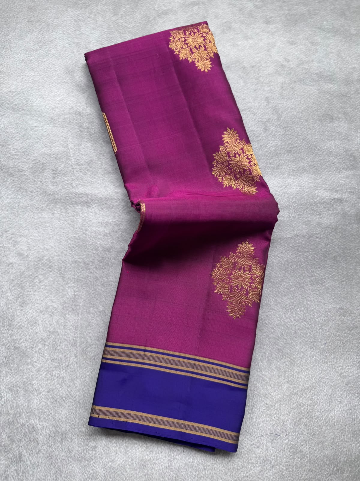 Magenta Pure Kanchi Silk Saree (Weaving Mistake)