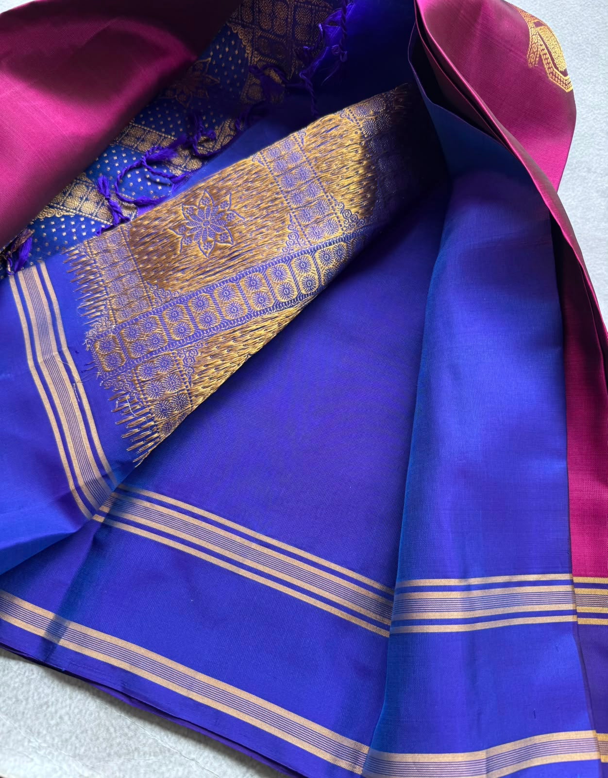Magenta Pure Kanchi Silk Saree (Weaving Mistake)